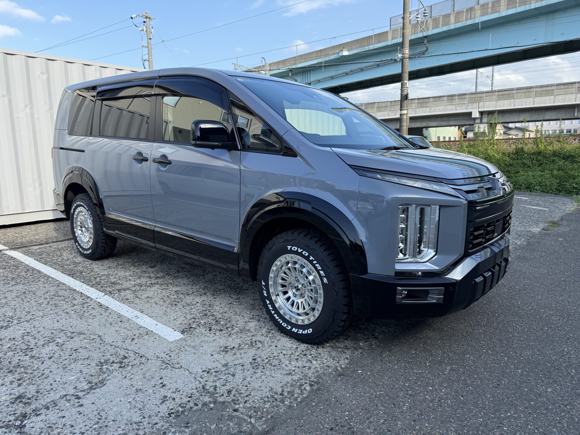 デリカD:5（新車）